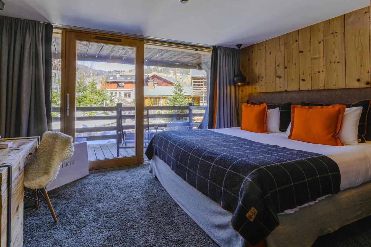 M De Hotel